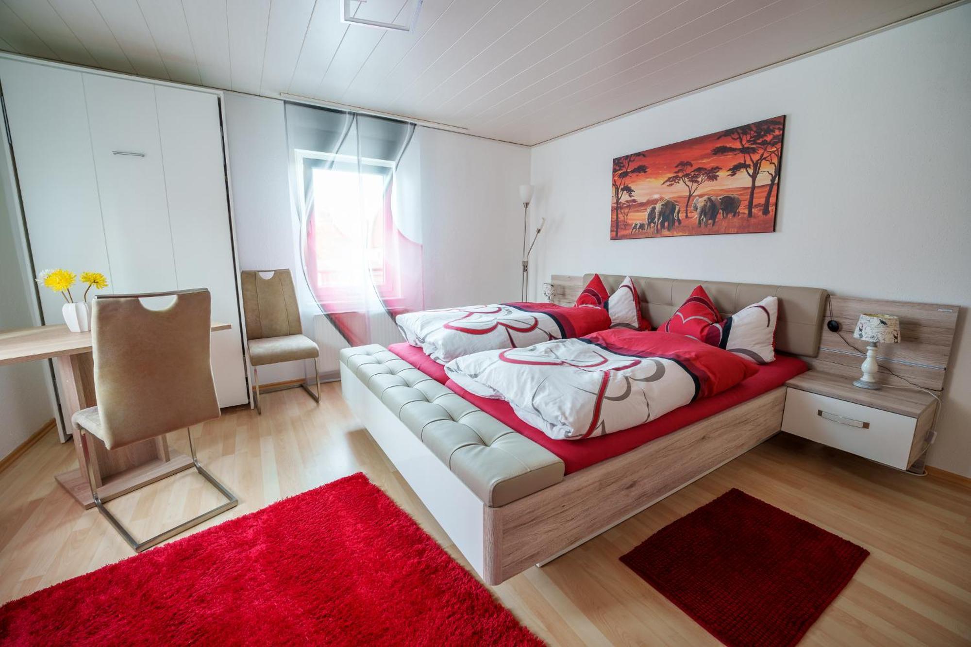 Wilhelm Appartements 100Qm Im Zentrum Brackenheim Naehe Tripsdrill Exteriér fotografie