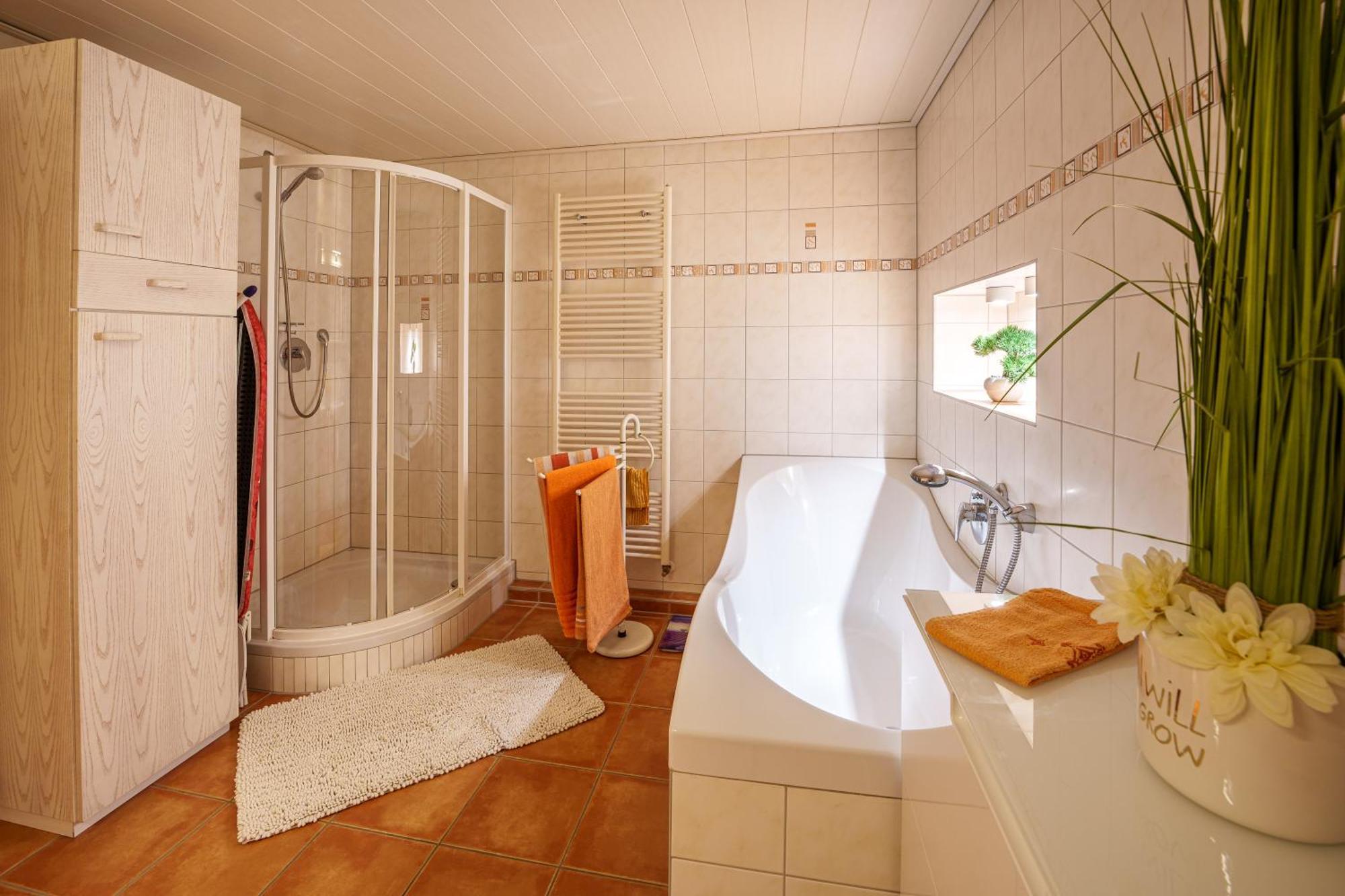 Wilhelm Appartements 100Qm Im Zentrum Brackenheim Naehe Tripsdrill Exteriér fotografie